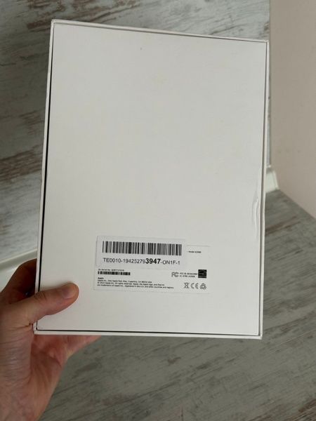 Apple iPad 5th Gen 2022 10.9" 64GB WiFi Blue NEW Open Box 72 фото