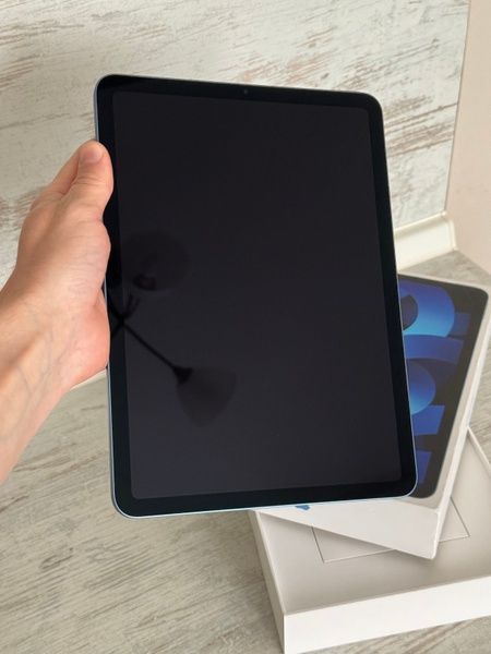 Apple iPad 5th Gen 2022 10.9" 64GB WiFi Blue NEW Open Box 72 фото