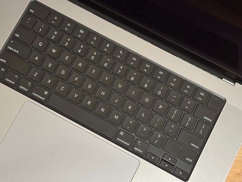 Apple MacBook Pro 16 2021 M1 Pro 16GB RAM 512GB SSD Space Gray б/в 273 фото